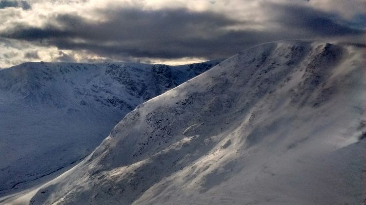 creag-meagaidhrange2-iphone
